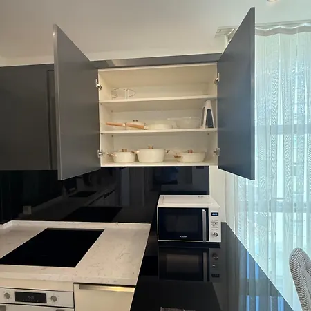 Luxury Near Cleopatra- Midpoint 41 Apartament